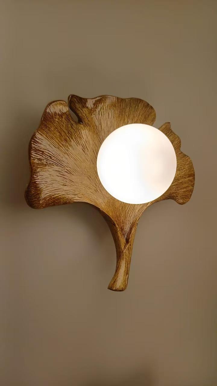Luna Leaf Wall Lamp