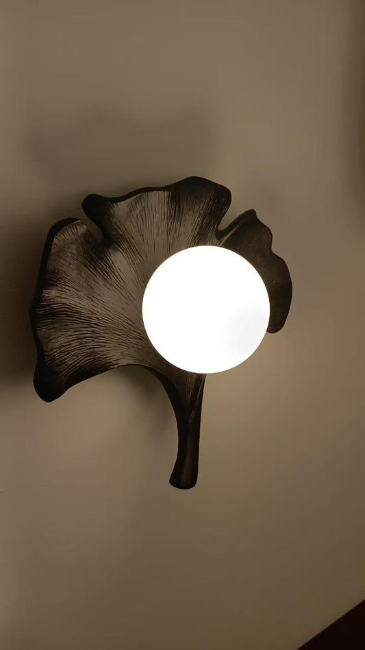 Luna Leaf Wall Lamp