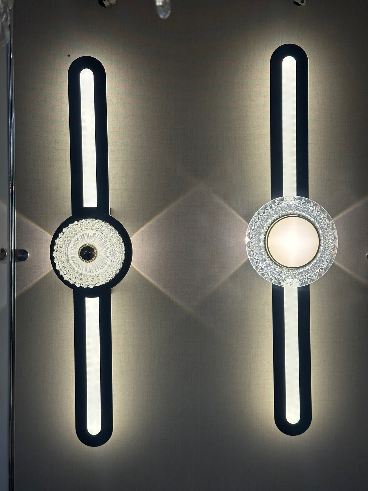 SleekRay Modern Linear Wall Light